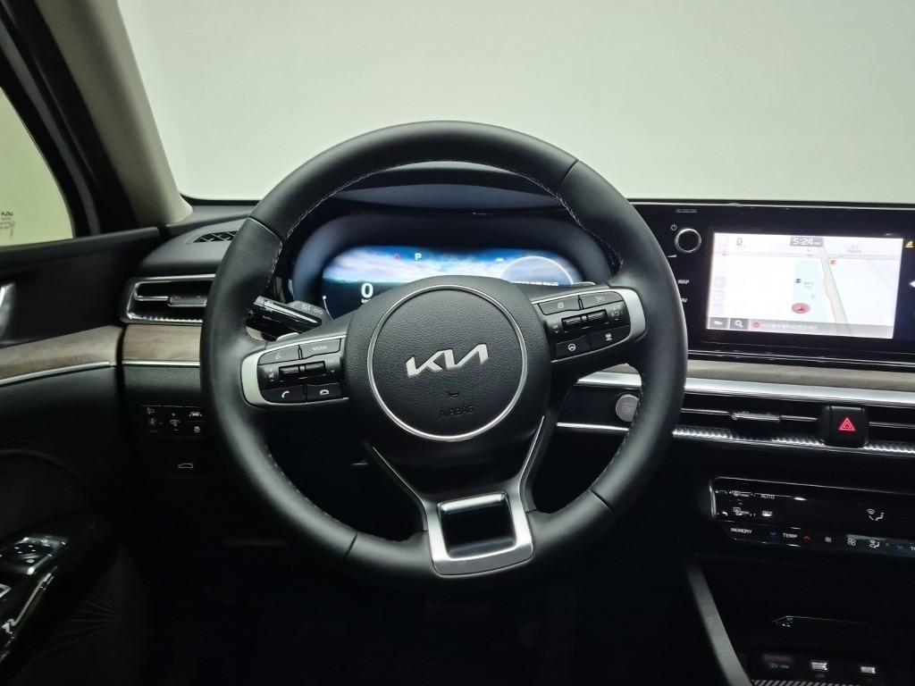 KIA K5 - Vista 7