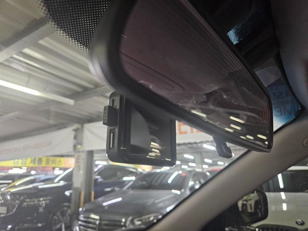 Ssangyong Tivoli - Vista 10