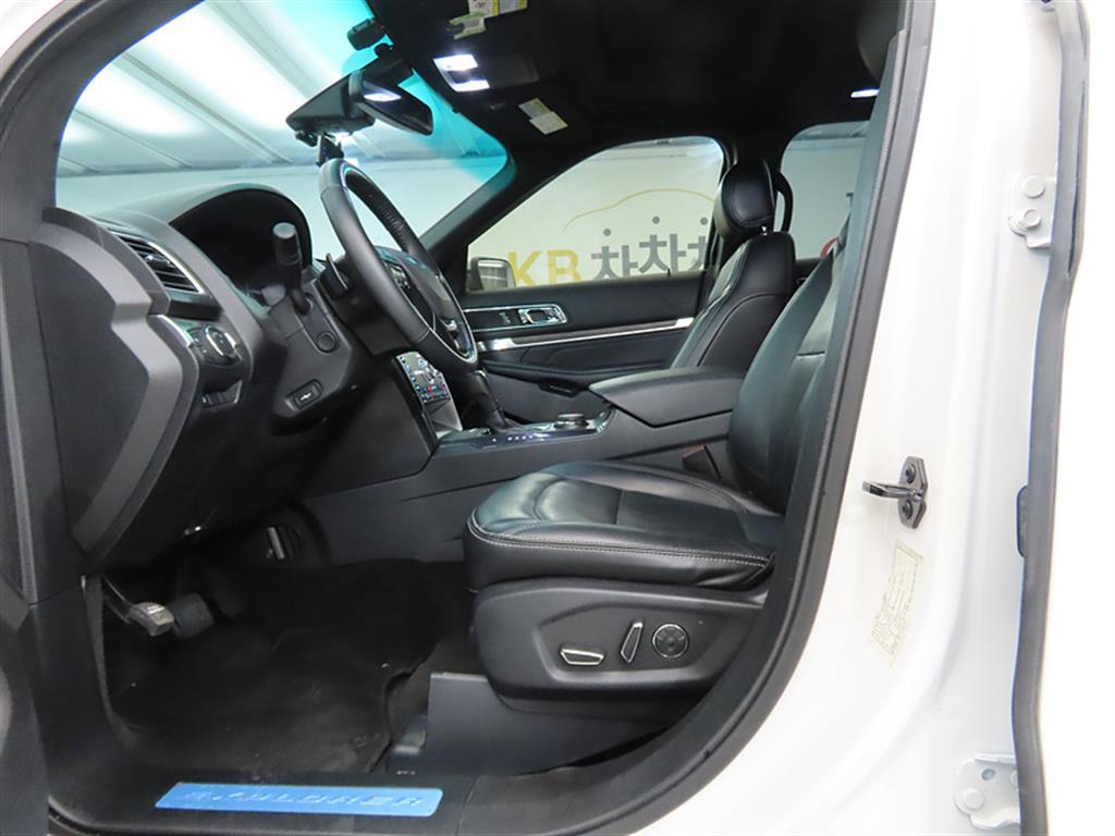 Ford Explorer - Vista 5