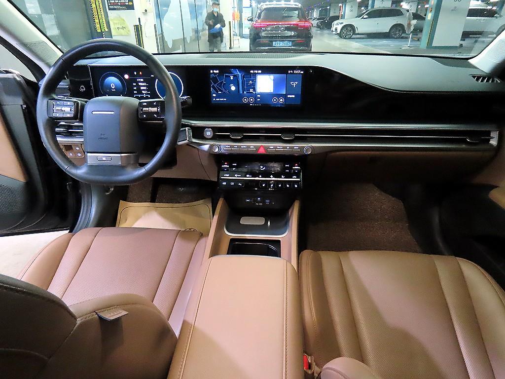 HYUNDAI Grandeur - Vista 10