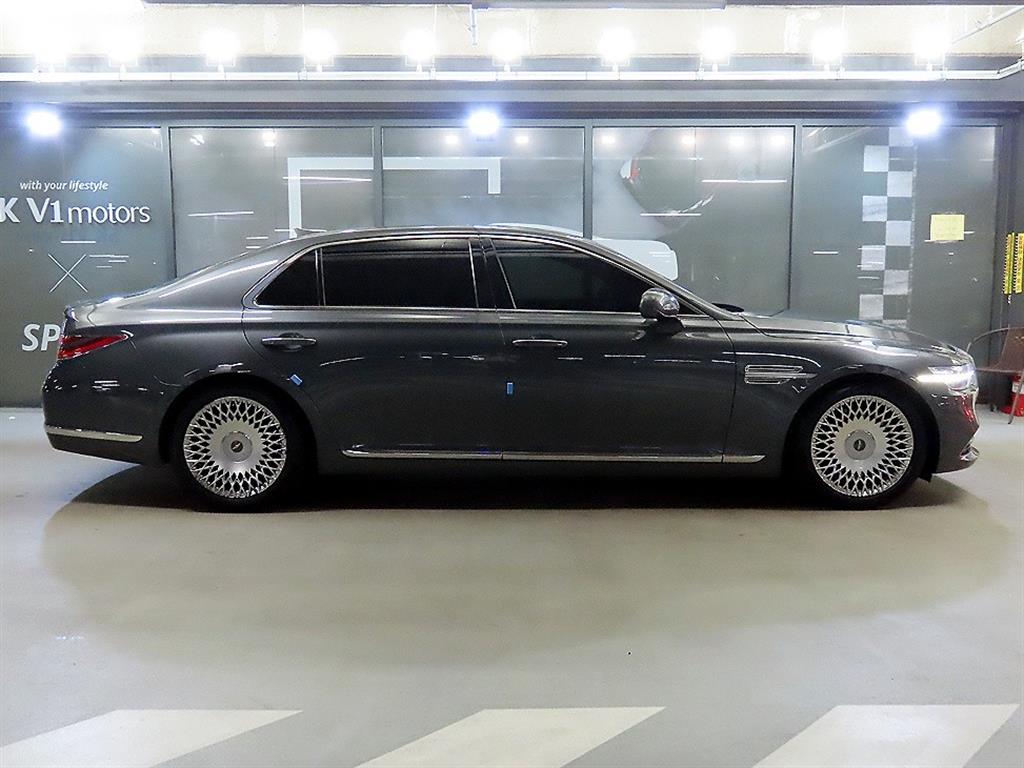 Genesis G90 - Vista 3