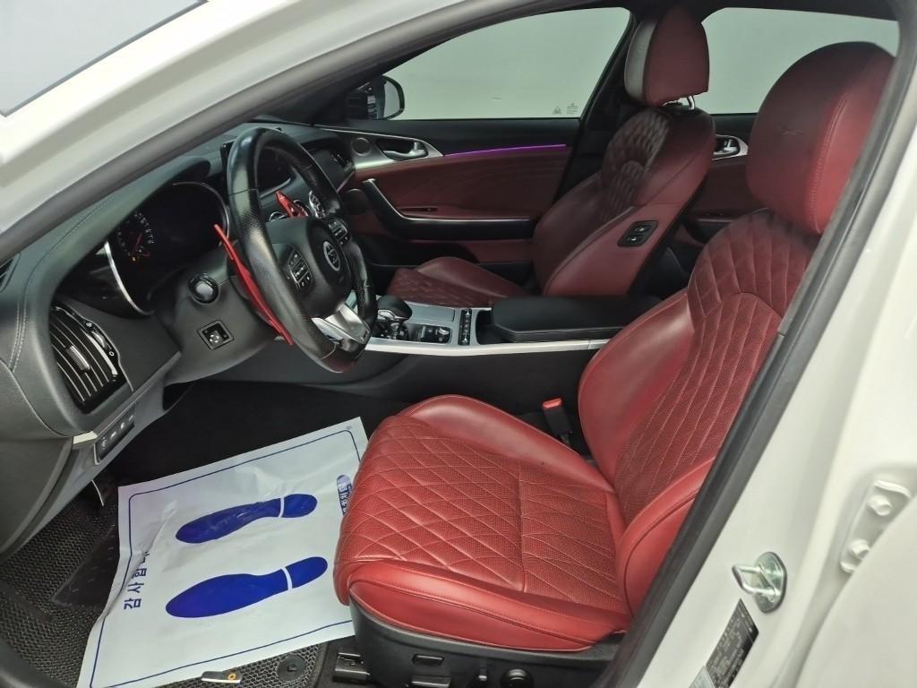 KIA Stinger - Vista 11