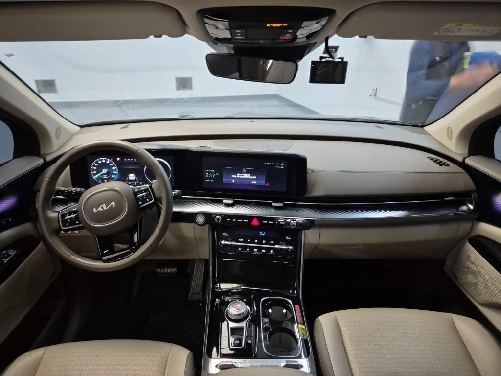 KIA Carnival - Vista 6