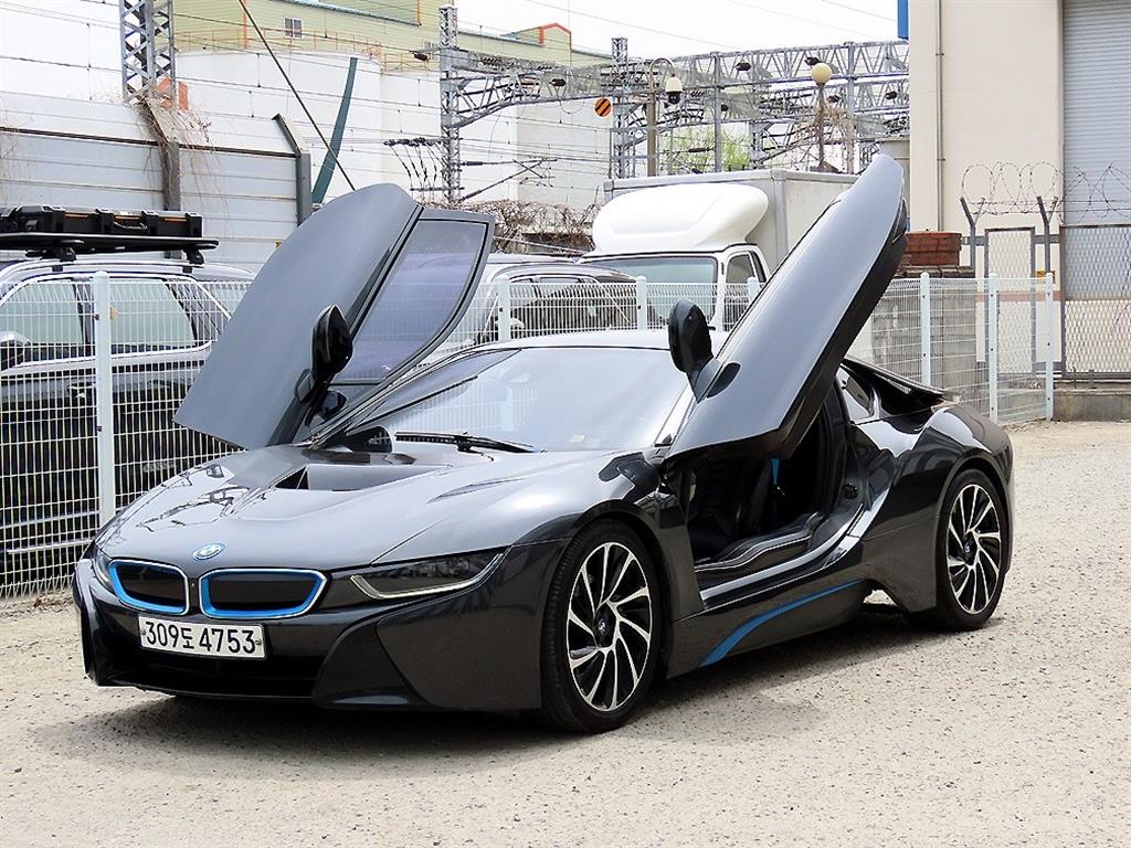 BMW i8 - Vista 6