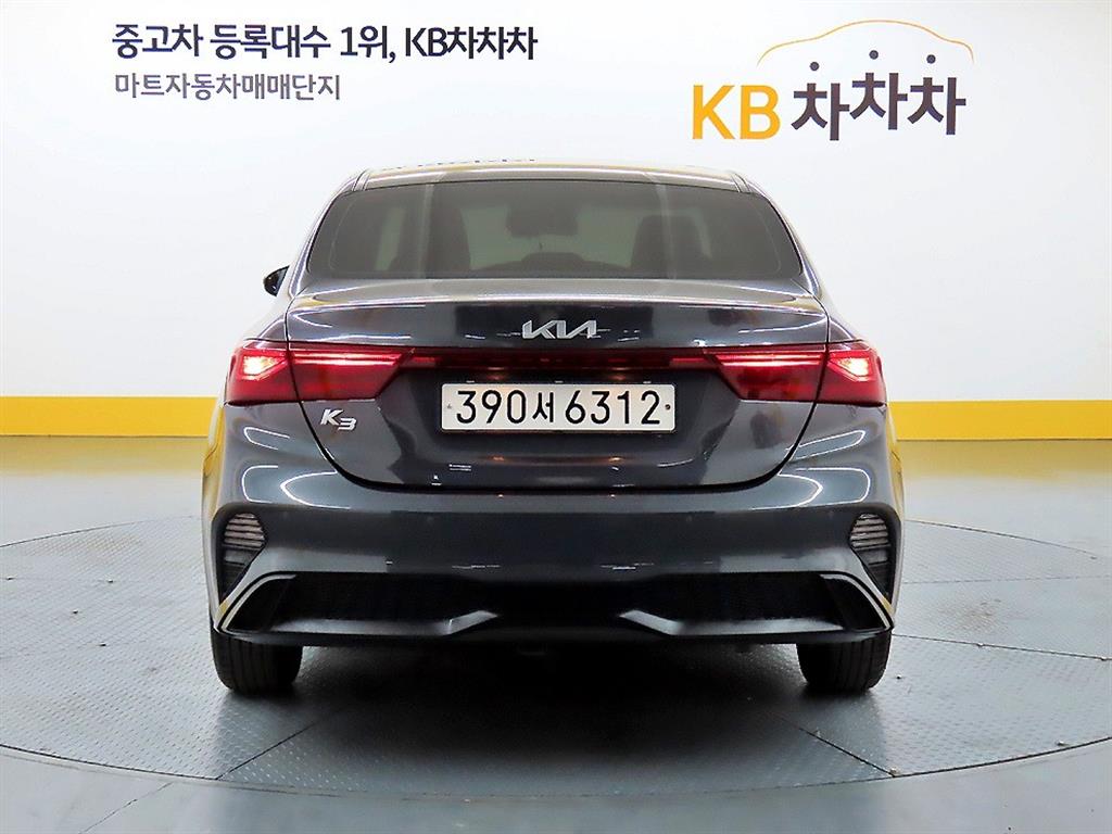 KIA K3 - Vista 3