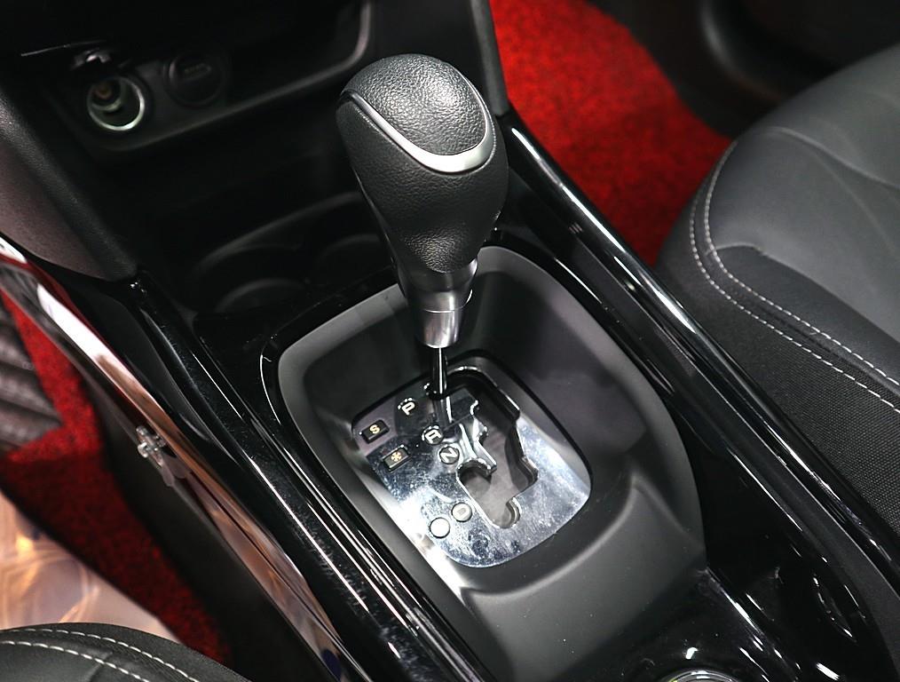 Peugeot 2008 - Vista 12