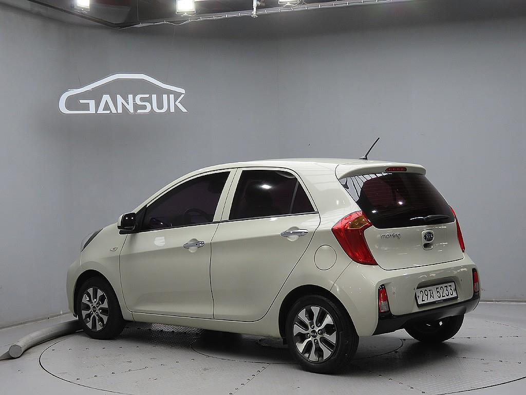 KIA Morning - Vista 5