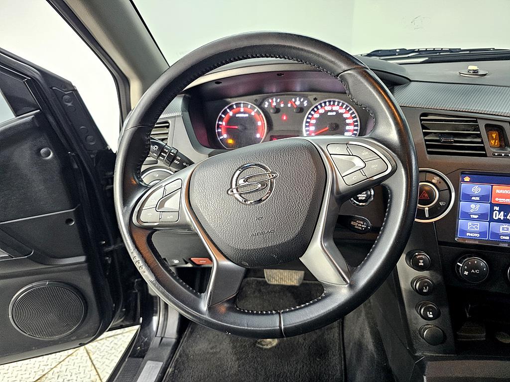 Ssangyong Korando - Vista 12