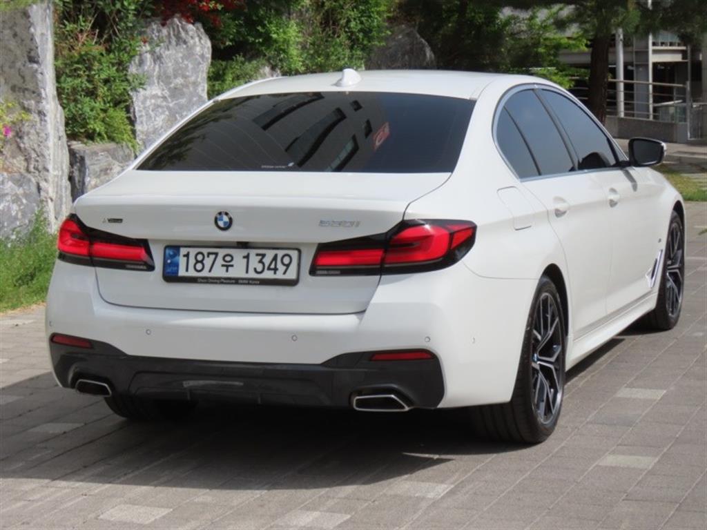 BMW 5 Series - Vista 5