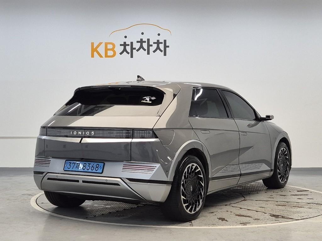 HYUNDAI Ioniq 5 - Vista 3