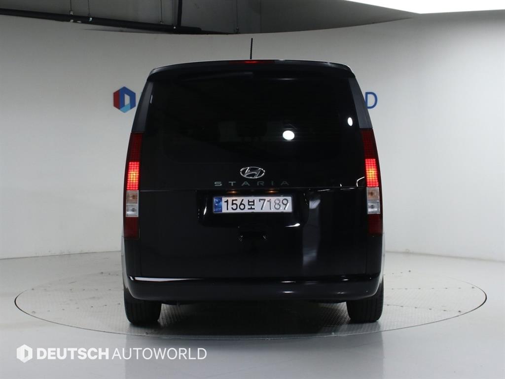 HYUNDAI Staria - Vista 4