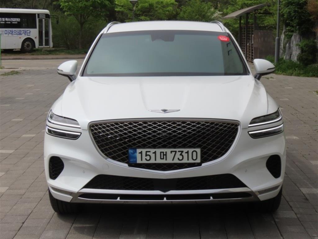Genesis GV70 2023 Blanco - Importación desde Corea - HF Imports Iquique - Foto 1