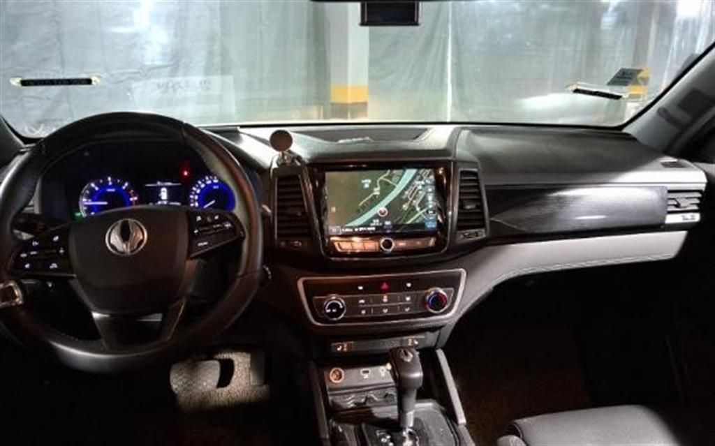 Ssangyong Rexton - Vista 7