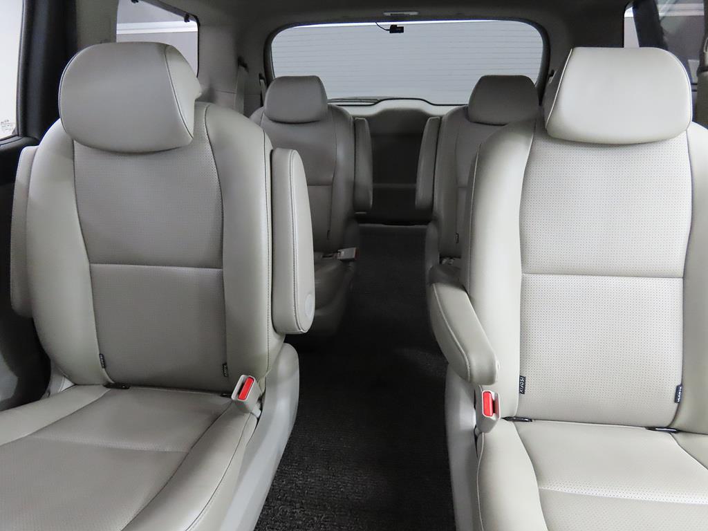 KIA Carnival - Vista 7