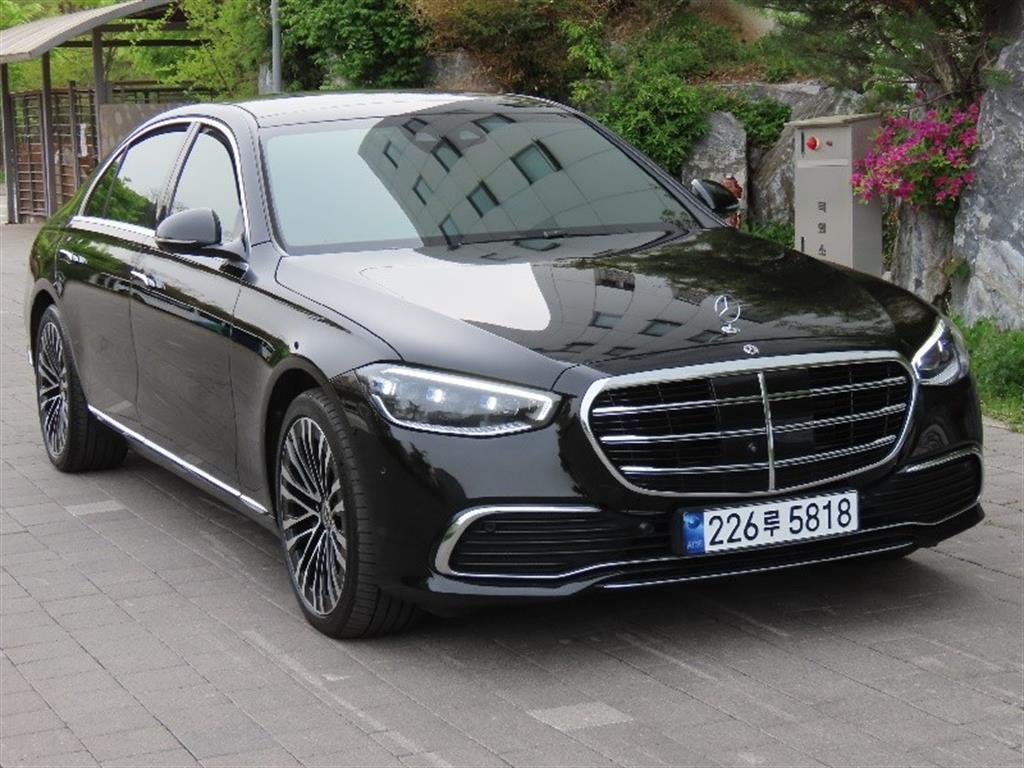 Mercedes Benz S Class - Vista 3