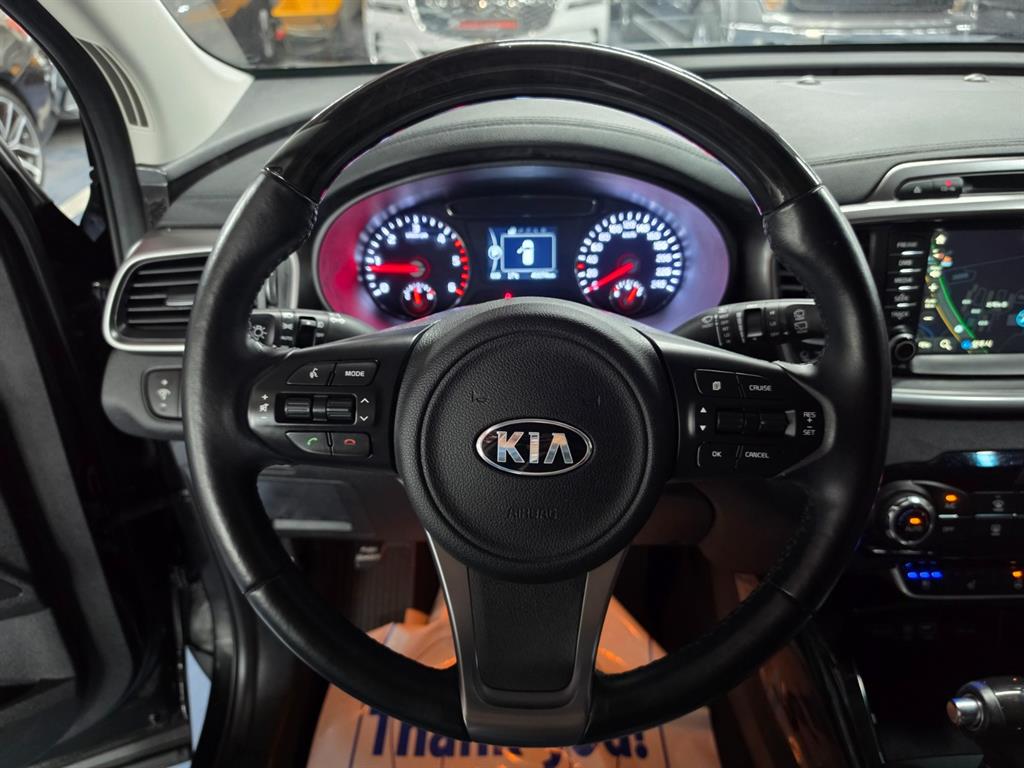 KIA Sorento - Vista 11
