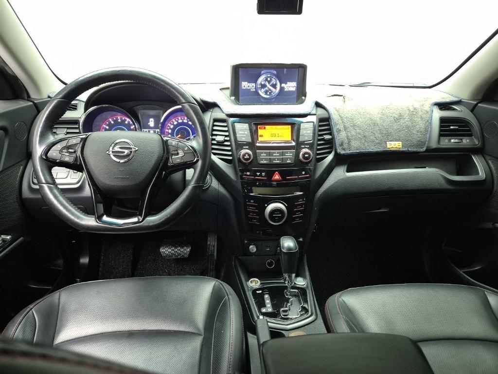 Ssangyong Tivoli - Vista 7