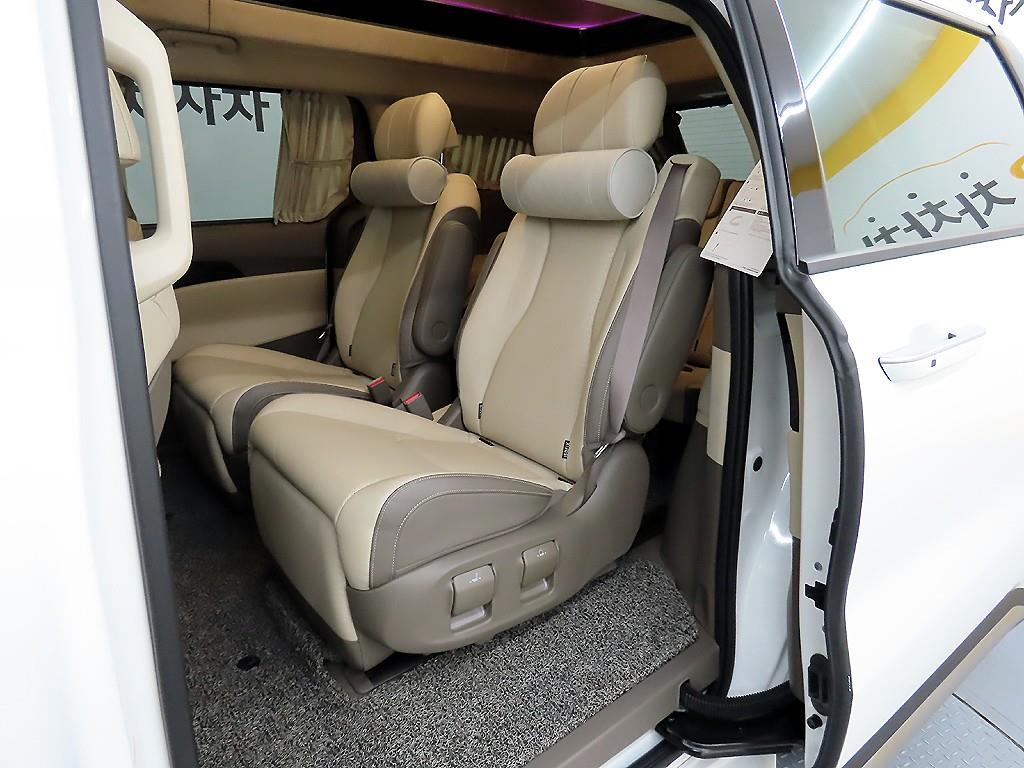 KIA Carnival - Vista 6