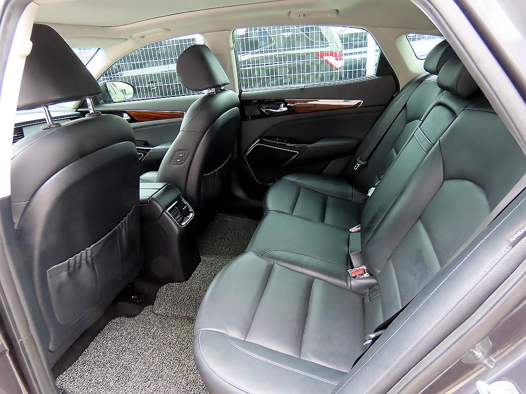 KIA K7 - Vista 6