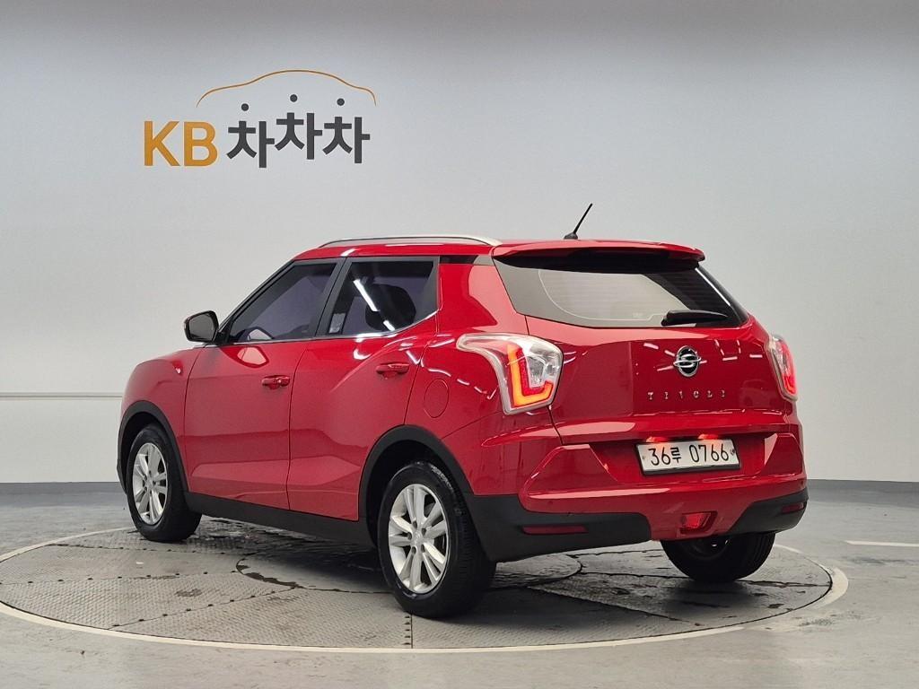 Ssangyong Tivoli - Vista 2