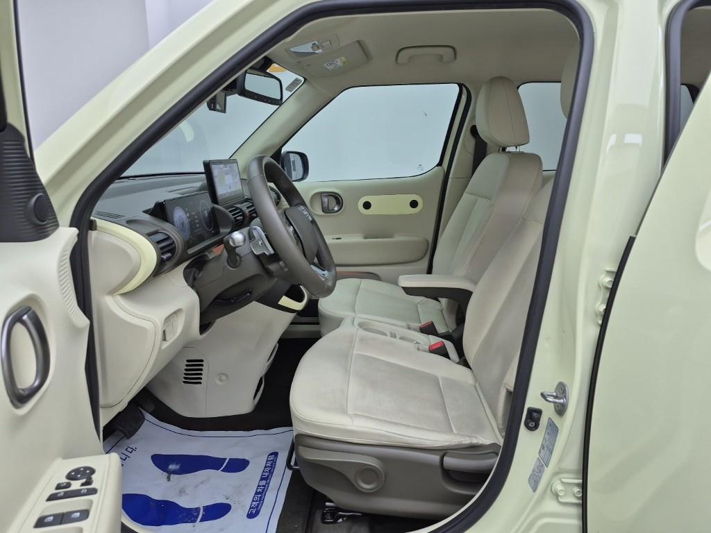 HYUNDAI Casper - Vista 11