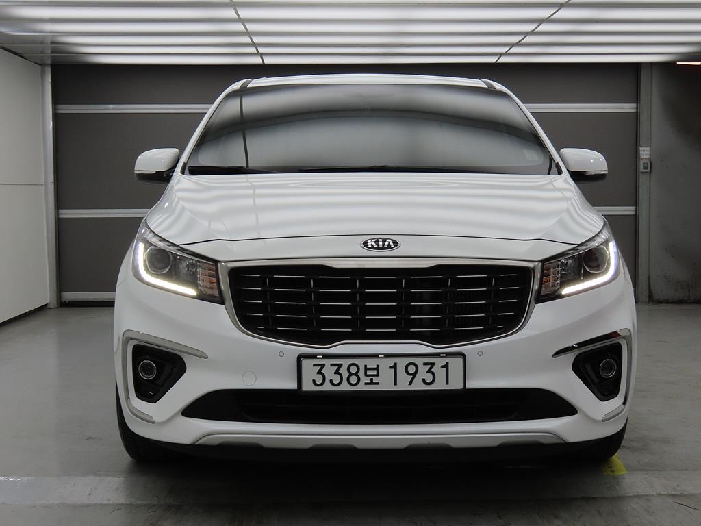 KIA Carnival - Vista 2