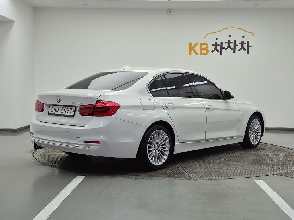 BMW 3 series - Vista 4