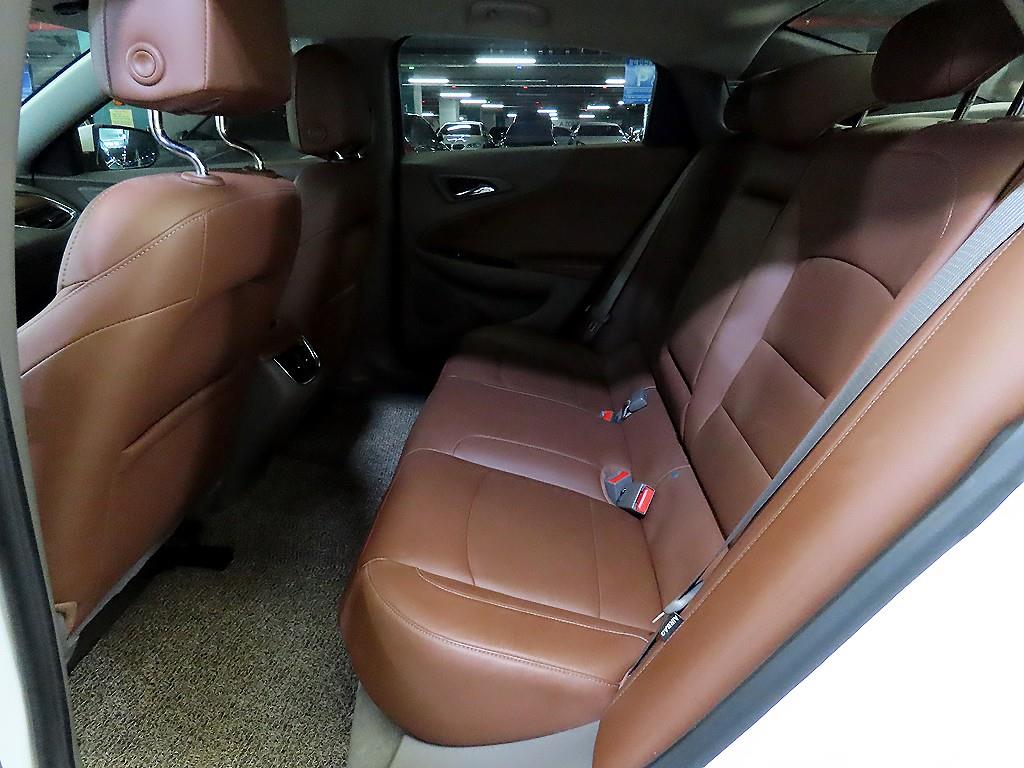 Chevrolet Malibu - Vista 7