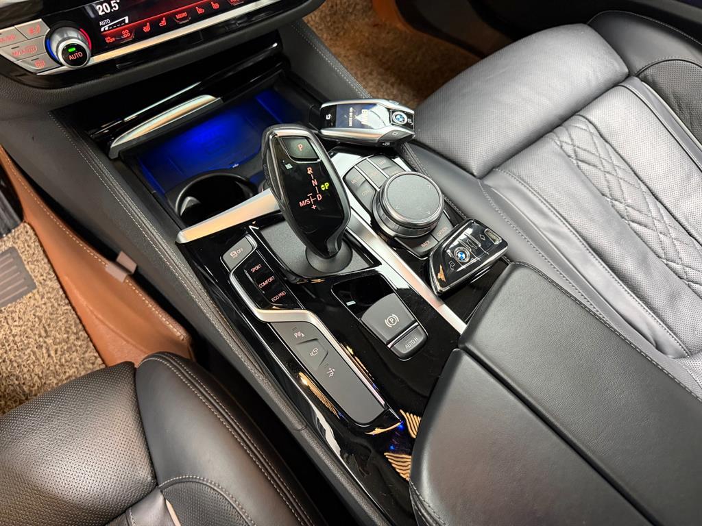 BMW Gran Turismo - Vista 12