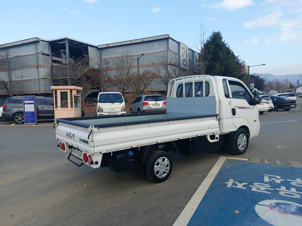 Small Truck Cargo (small) - Vista 6