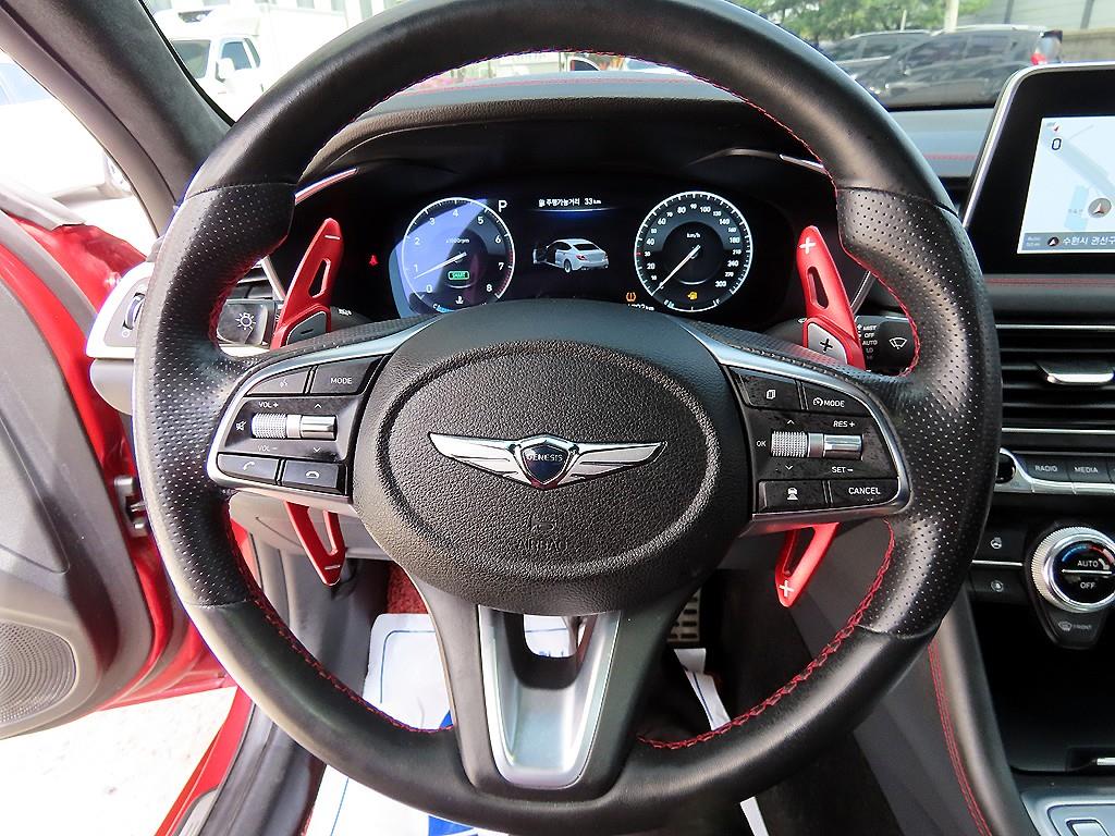 Genesis G70 - Vista 8