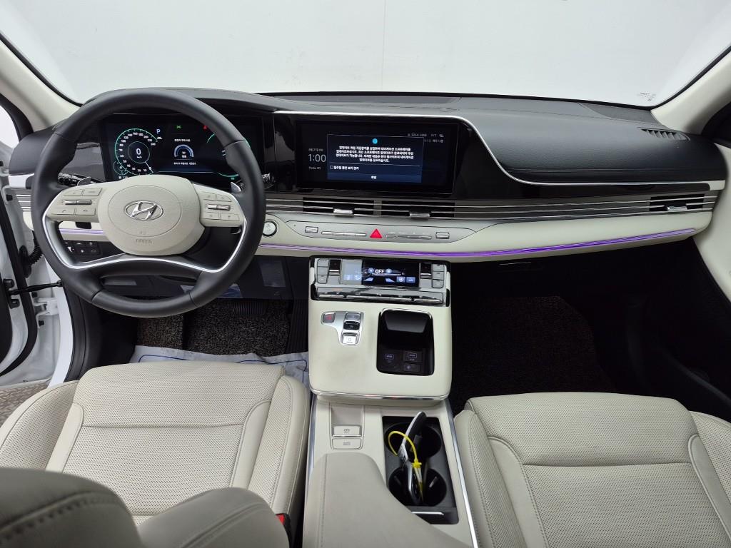 HYUNDAI Grandeur - Vista 5