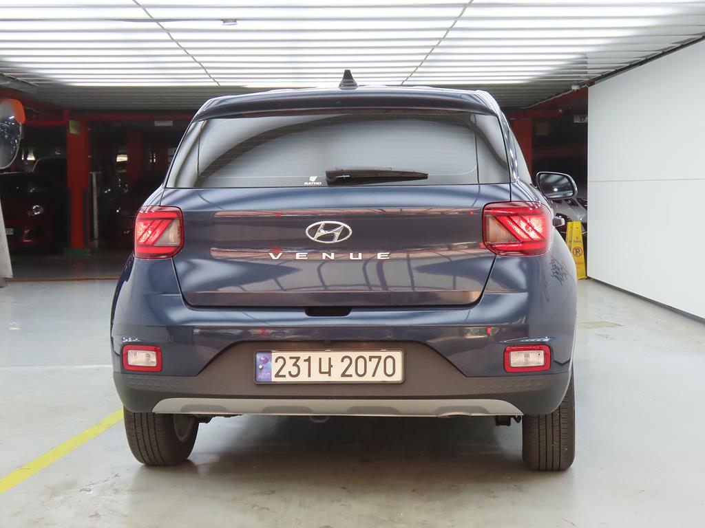 HYUNDAI Venue - Vista 3