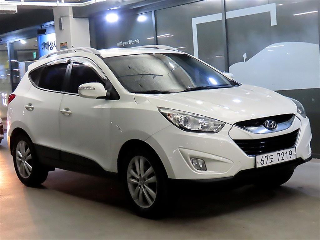 HYUNDAI Tucson 2012 Blanco - Importación desde Corea - HF Imports Iquique - Foto 1