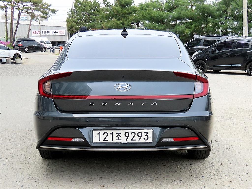 HYUNDAI Sonata - Vista 4