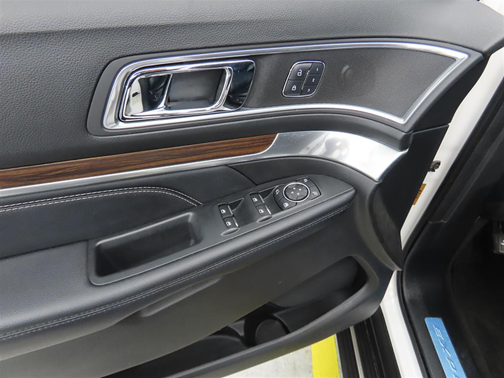 Ford Explorer - Vista 12