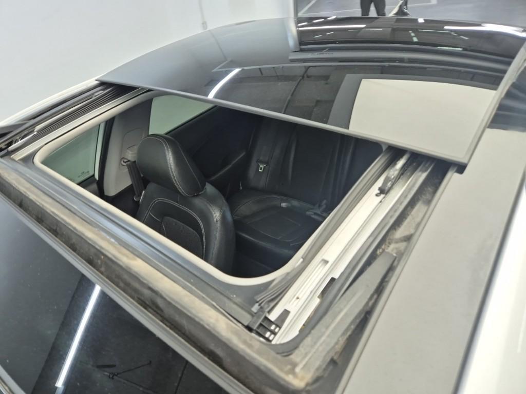 KIA K5 2012 Blanco - Importación desde Corea - HF Imports Iquique - Foto 13