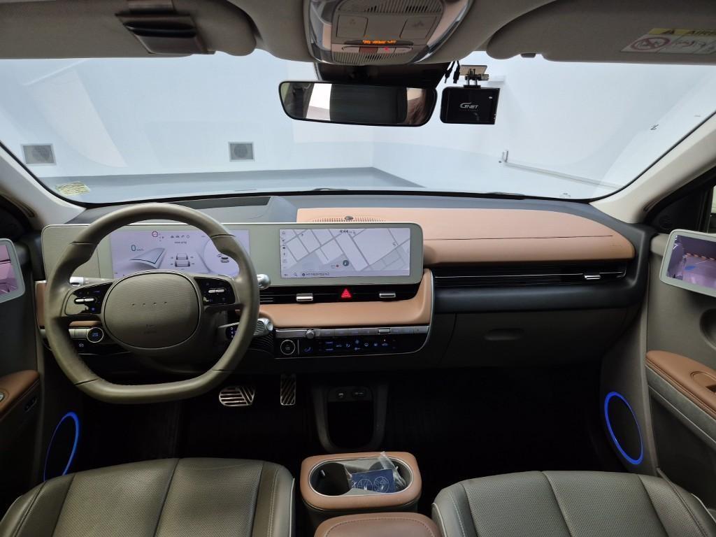 HYUNDAI Ioniq 5 - Vista 7