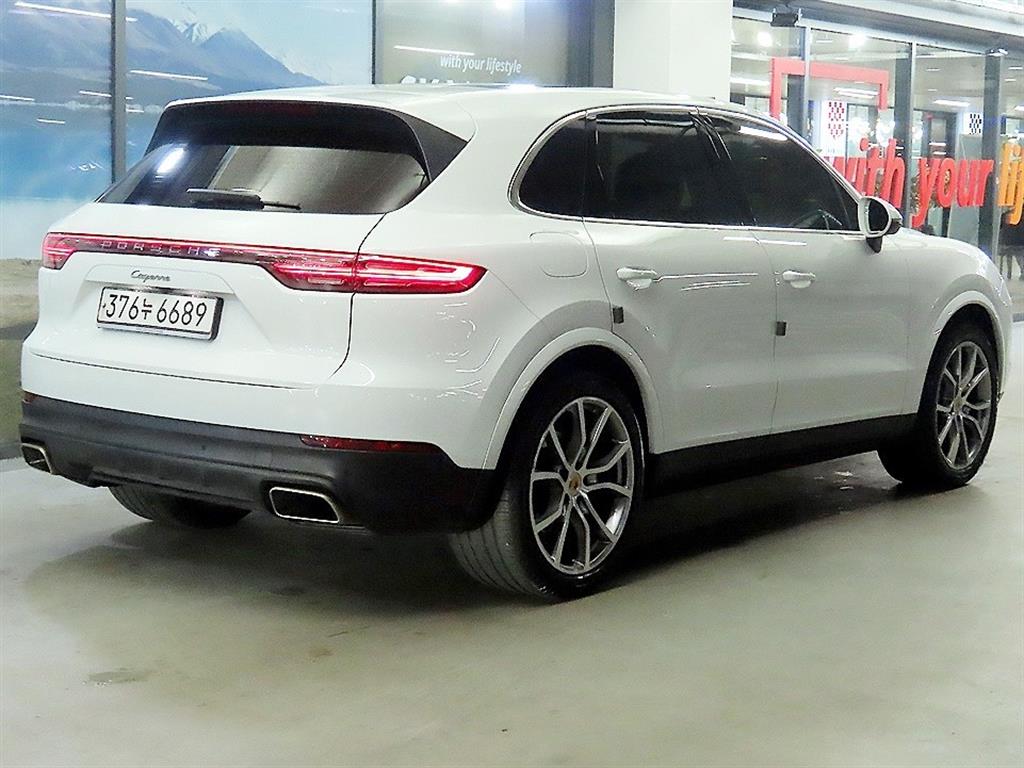 Porsche Cayenne - Vista 4