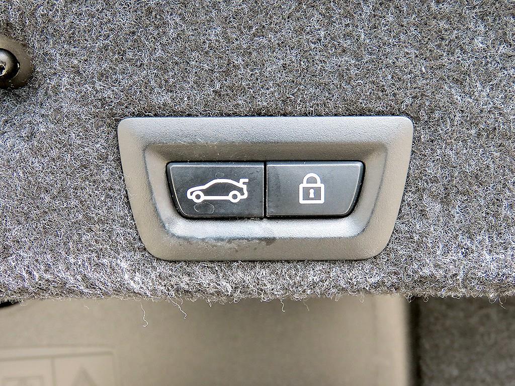 BMW 5 Series 2016 Negro - Importación desde Corea - HF Imports Iquique - Foto 16