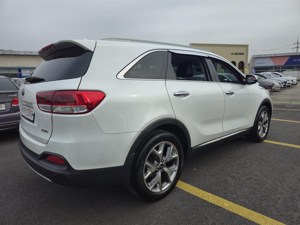 KIA Sorento - Vista 5