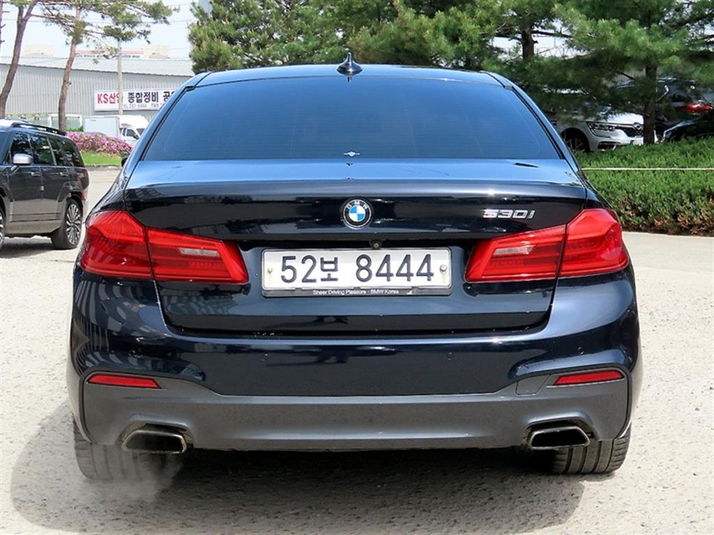 BMW 5 Series - Vista 4