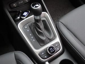 HYUNDAI Venue - Vista 12