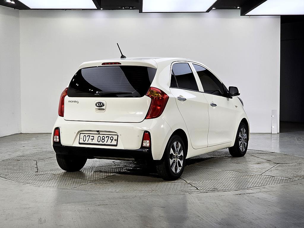 KIA Morning - Vista 4