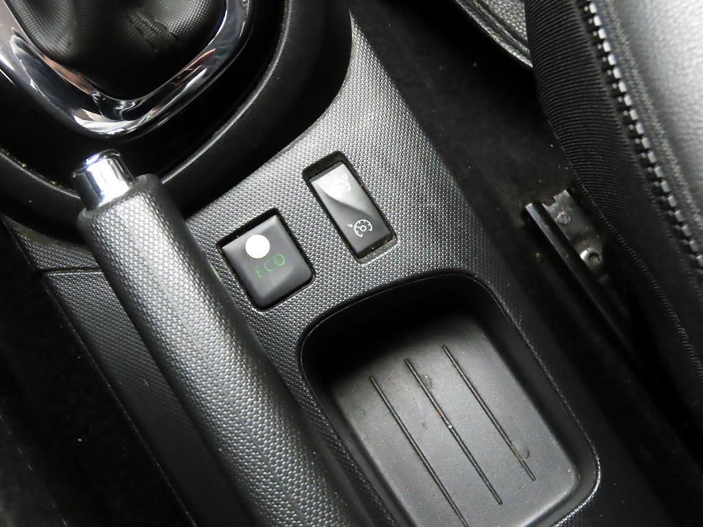 SAMSUNG QM3 - Vista 11