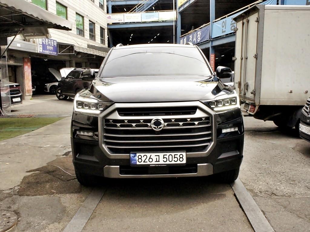 Ssangyong Rexton 2025 Negro - Importación desde Corea - HF Imports Iquique - Foto 1