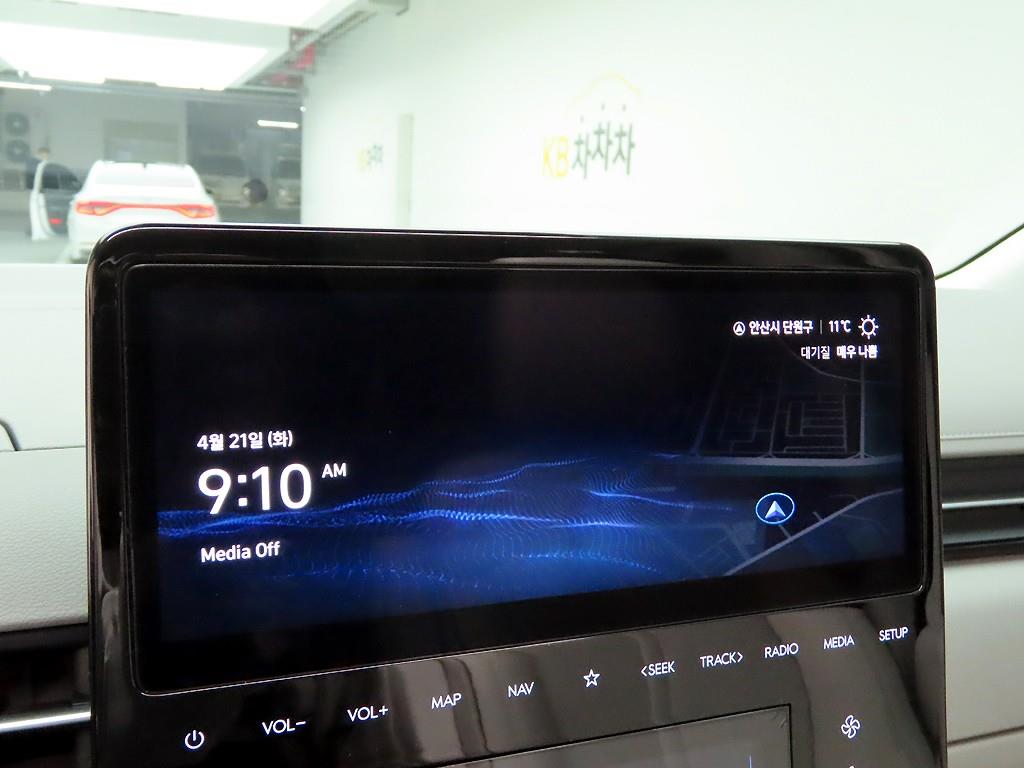 HYUNDAI Staria - Vista 8