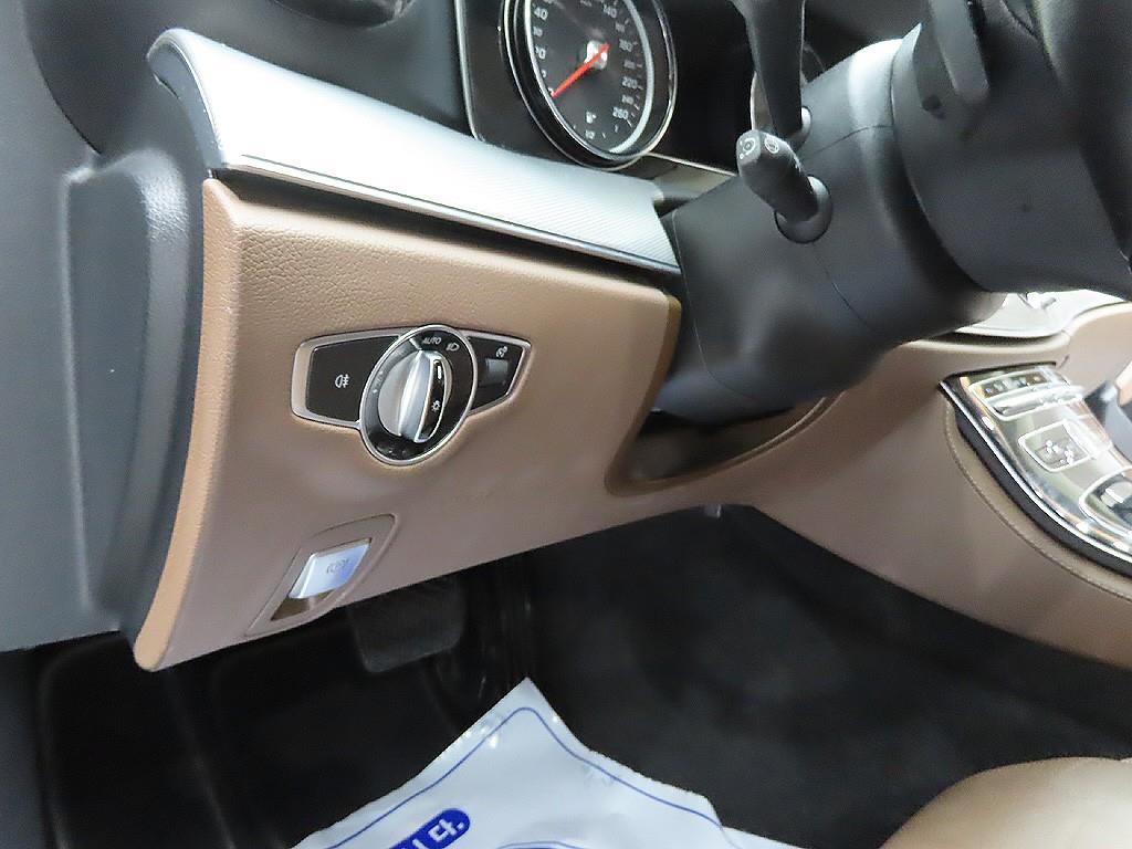 Mercedes Benz E class 2019 Negro - Importación desde Corea - HF Imports Iquique - Foto 11