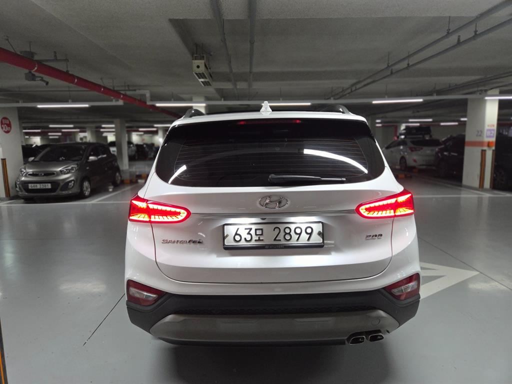 HYUNDAI Santa Fe - Vista 5