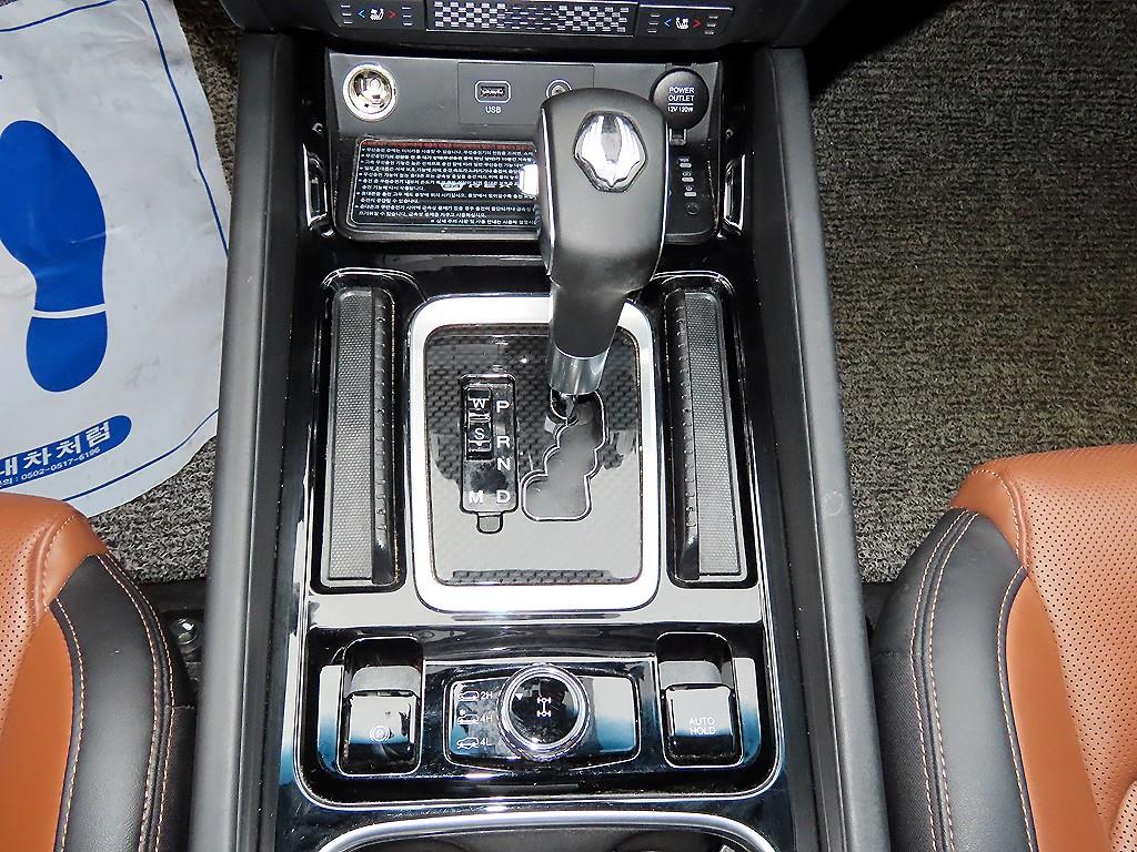 Ssangyong Rexton - Vista 10